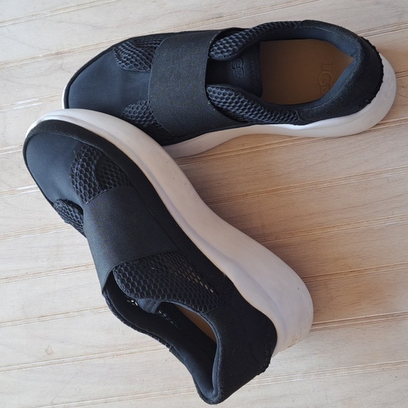 UGG Libu Lite Trainers Mesh Lightweight Elastic Band Slip-on Sneakers - Picture 1 of 12